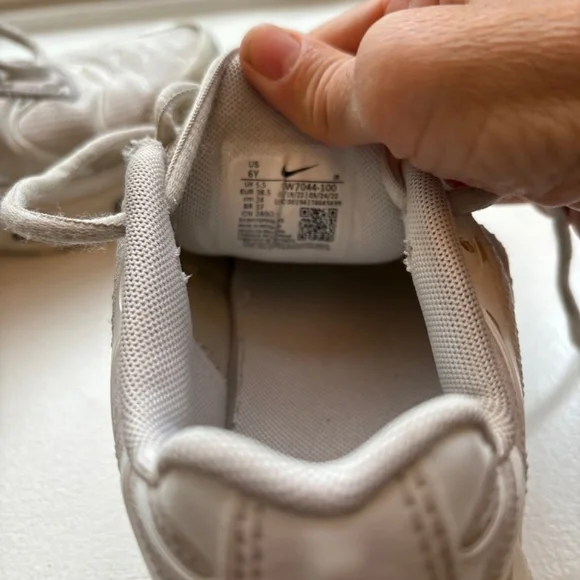 Runners - Picture 5 of 5